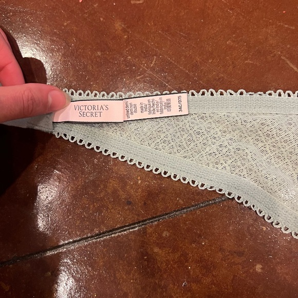 Victoria’s secret Sage green bralette - Picture 5 of 5